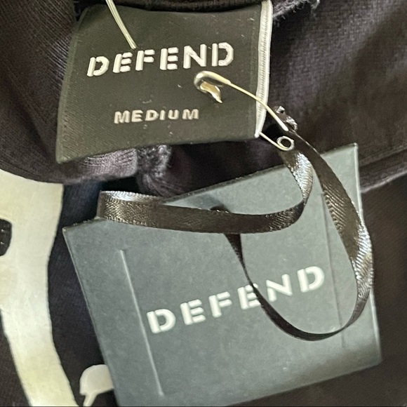 NWT Defend Paris Distressed Black & White Hoodie - Picture 5 of 6